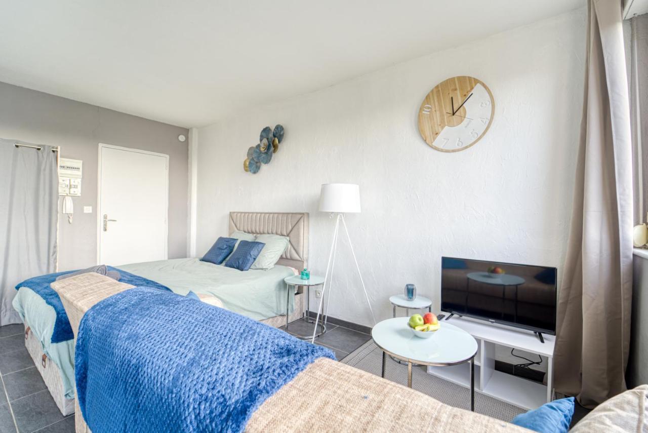 Apartment Mon Rez-de-chaussee Parking Prive Un-sejour-a-part *