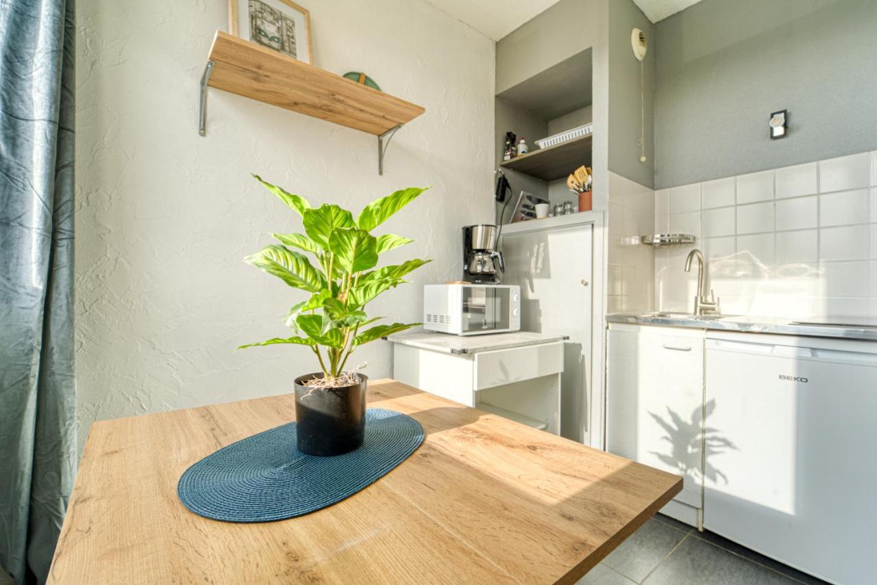 Apartment Mon Rez-de-chaussee Parking Prive Un-sejour-a-part